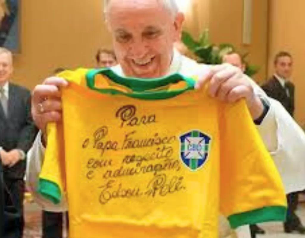 PAPA FRANCISCO E FUTEBOL