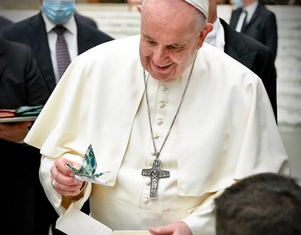 PAPA FRANCISCO E CRIANCAS